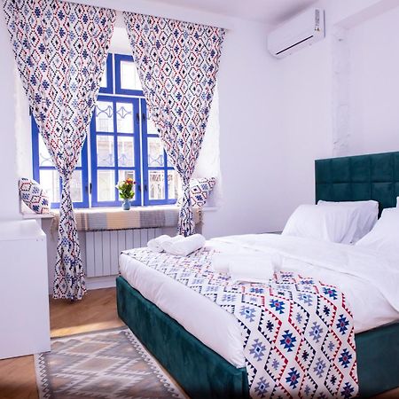 Pallada Jerevan Buitenkant foto
